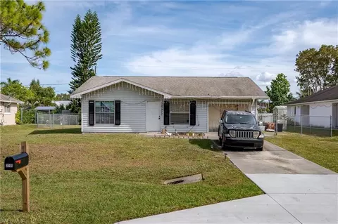 2100 55th Ter SW, Naples, FL 34116