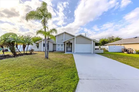 620 SE 11th Ave, Cape Coral, FL 33990