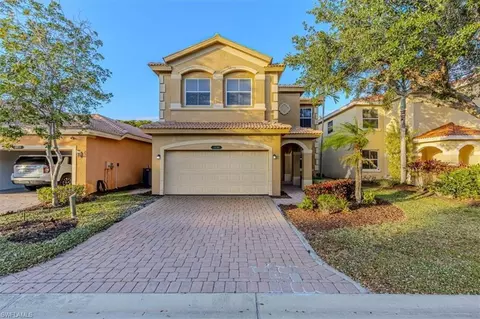 10120 N Golden Elm Dr, Estero, FL 33928