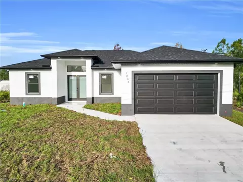 538 Lone Star Ln, Lehigh Acres, FL 33974