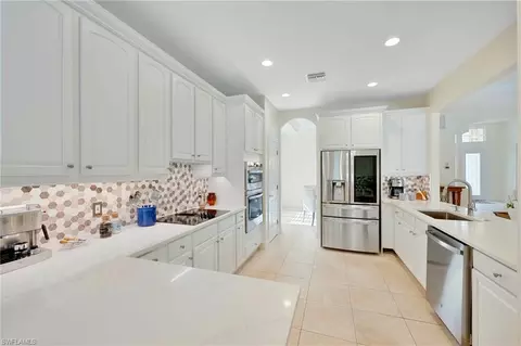 4748 Cerromar Dr, Naples, FL 34112 photo 11