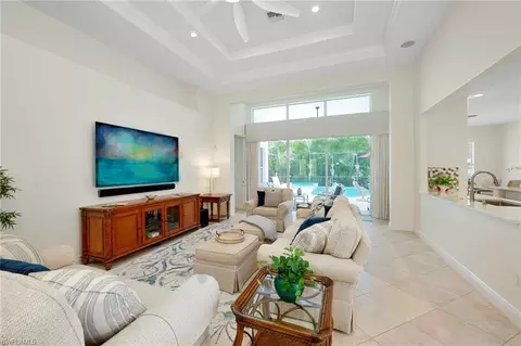 4748 Cerromar Dr, Naples, FL 34112 photo 6