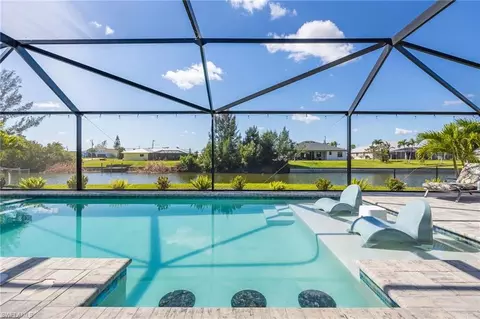 204 SW 28th St, Cape Coral, FL 33914