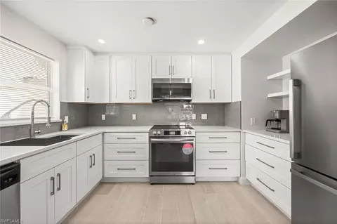 1549 Sandpiper St #83, Naples, FL 34102