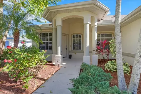 2082 E Tobago Cir, Fort Myers, FL 33905