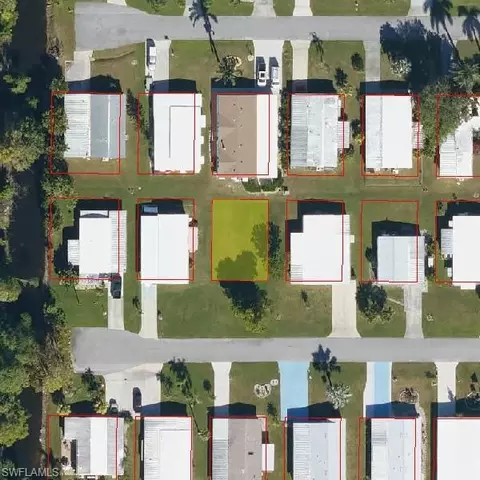 271 Pine Key Ln, Naples, FL 34114