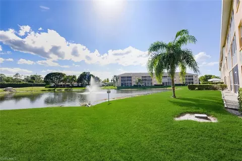 9650 Victoria Ln #B208, Naples, FL 34109