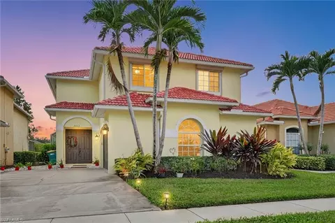5012 Fairhaven Ln, Naples, FL 34109