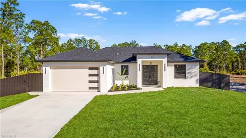 521 Allison St E, Lehigh Acres, FL 33974
