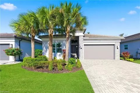 11323 Jacaranda Dr, Naples, FL 34120