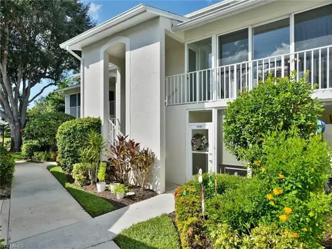 421 Country Hollow Ct #D202, Naples, FL 34104