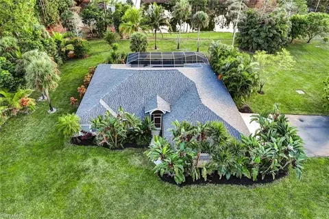 3332 White Blvd, Naples, FL 34117
