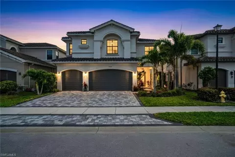 4654 Kensington Cir, Naples, FL 34119
