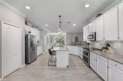Kitchen - 19780 Beverly Park Rd, Estero, FL 33928 photo 5 of 5