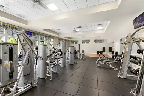 View/Area - 4698 Abaca Cir, Naples, FL 34119 photo 7 of 9