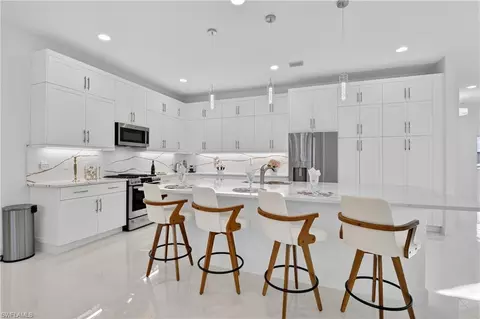 Kitchen - 20908 Thistle Leaf Ln, Estero, FL 33928 photo 2 of 6