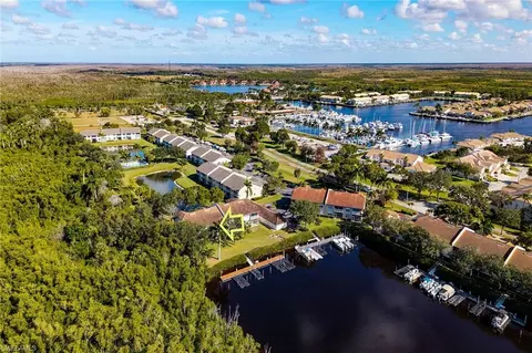 290 Newport Dr #107, Naples, FL 34114