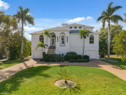 524 Spinnaker Dr, Marco Island, FL 34145