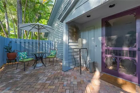 1337 Solana Rd #K9, Naples, FL 34103
