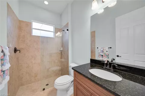 Bath - 21106 Torre Del Lago St, Estero, FL 33928 photo 6 of 7