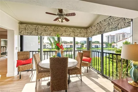 571 Beachwalk Cir #S201, Naples, FL 34108