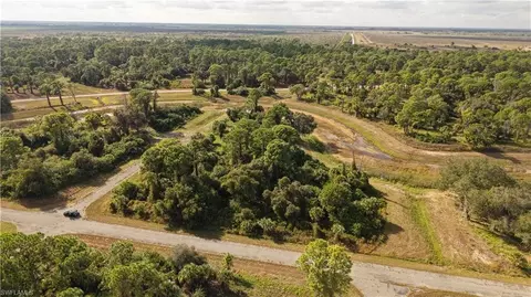 700 Space Ct, Labelle, FL 33935