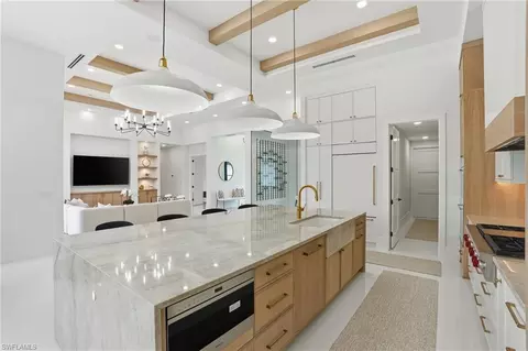 Kitchen - 13455 Pond Apple Dr E, Naples, FL 34119 photo 3 of 5