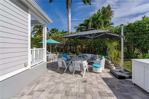 13598 Snapper Ln, Naples, FL 34114 photo 5