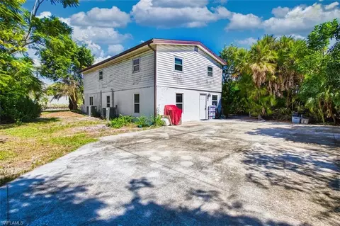 2727 48th St SW, Lehigh Acres, FL 33976