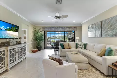 3917 Sapphire Way, Naples, FL 34114