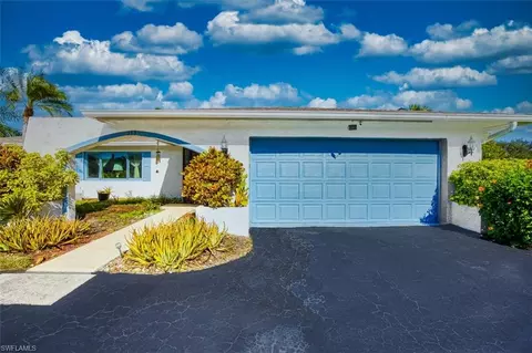 133 Big Springs Dr, Naples, FL 34113