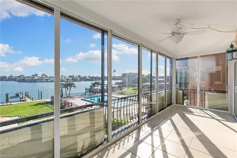 3430 Gulf Shore Blvd N #2B, Naples, FL 34103