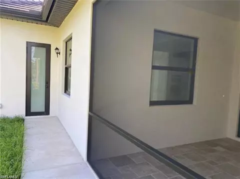 3677 8th Ave NE, Naples, FL 34120