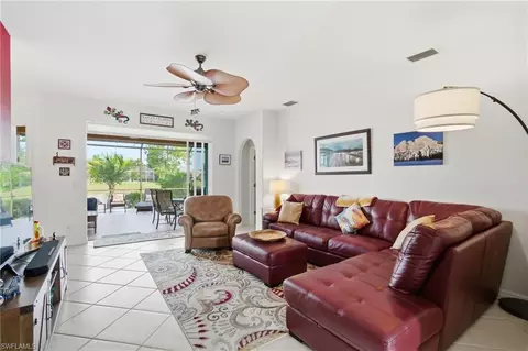 Living - 3948 Ruxton Rd, Naples, FL 34116 photo 3 of 4