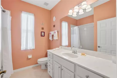 Bath - 3948 Ruxton Rd, Naples, FL 34116 photo 3 of 3