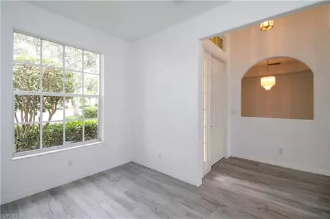 3927 Aurora Ct, Naples, FL 34116
