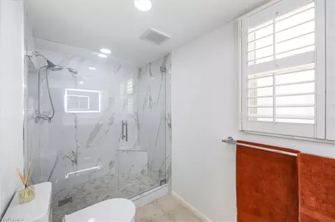 Bath - 3200 Binnacle Dr #C4, Naples, FL 34103 photo 3 of 4