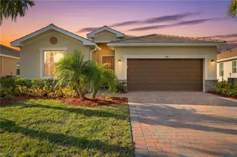 3116 Weston Manor Dr, Alva, FL 33920