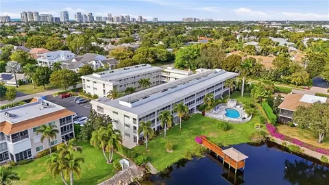 3150 Binnacle Dr #115, Naples, FL 34103
