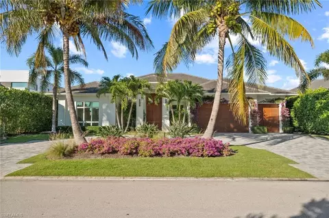 Exterior - 655 Starboard Dr, Naples, FL 34103 photo 4 of 19