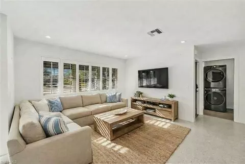 2737 Shoreview Dr, Naples, FL 34112 photo 2