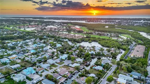 2737 Shoreview Dr, Naples, FL 34112 photo 37