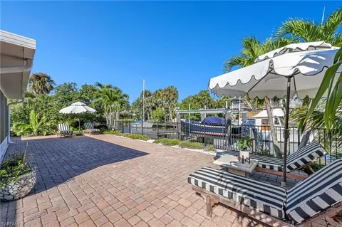 2737 Shoreview Dr, Naples, FL 34112 photo 21