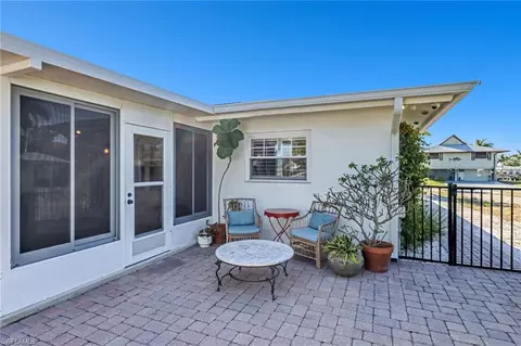 2737 Shoreview Dr, Naples, FL 34112 photo 23