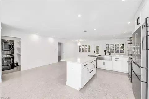 2737 Shoreview Dr, Naples, FL 34112 photo 14