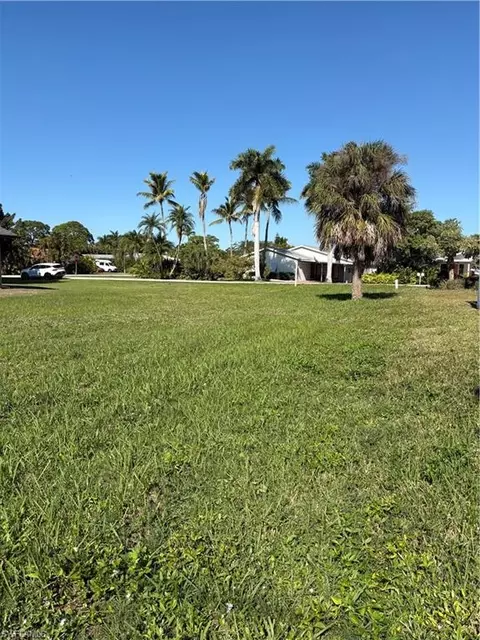 94 3rd St, Bonita Springs, FL 34134
