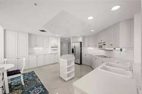 Kitchen - 445 Dockside Dr #A504, Naples, FL 34110 photo 3 of 4