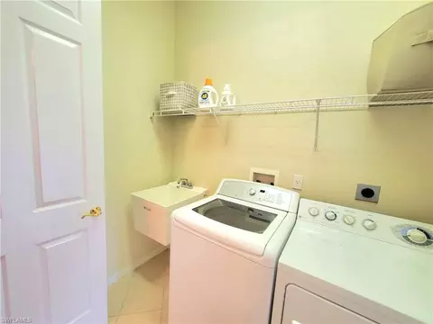 1320 Barnstable Ct, Naples, FL 34104 photo 28
