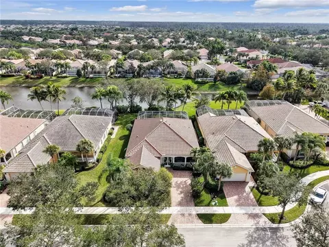 28333 Moray Dr, Bonita Springs, FL 34135
