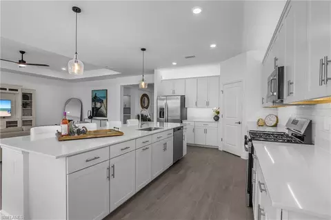 Kitchen - 21123 Verawood Loop, Estero, FL 33928 photo 5 of 6